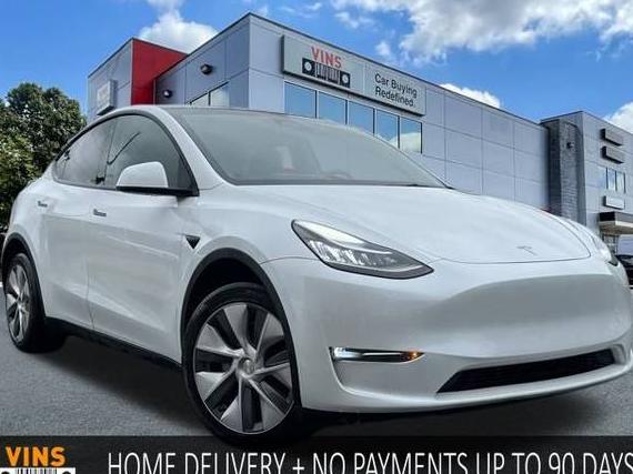 TESLA MODEL Y 2023 7SAYGDEE5PA039091 image
